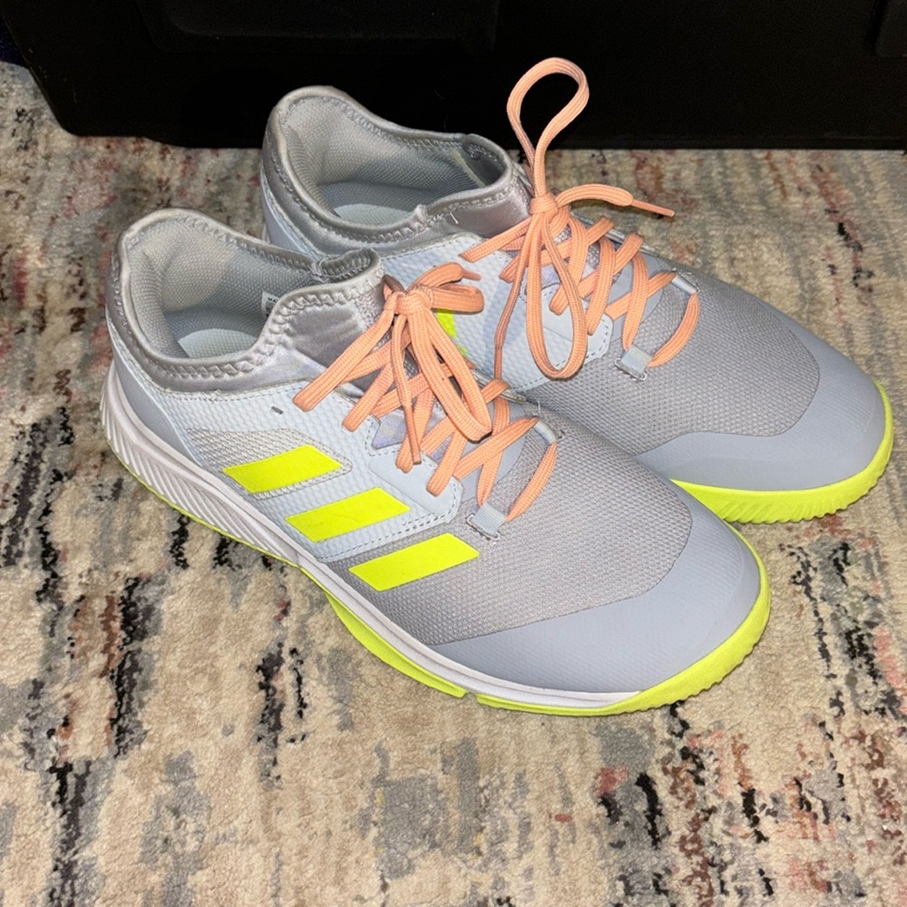 Adidas bounce